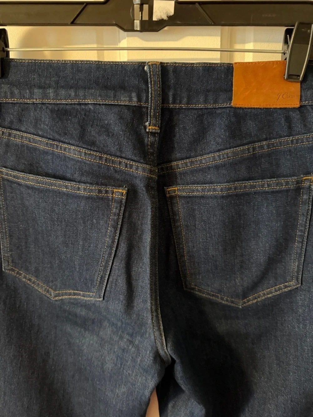 J. Crew Women’s  Classic Straight Jeans premium Candiani denim dark wash Size 25